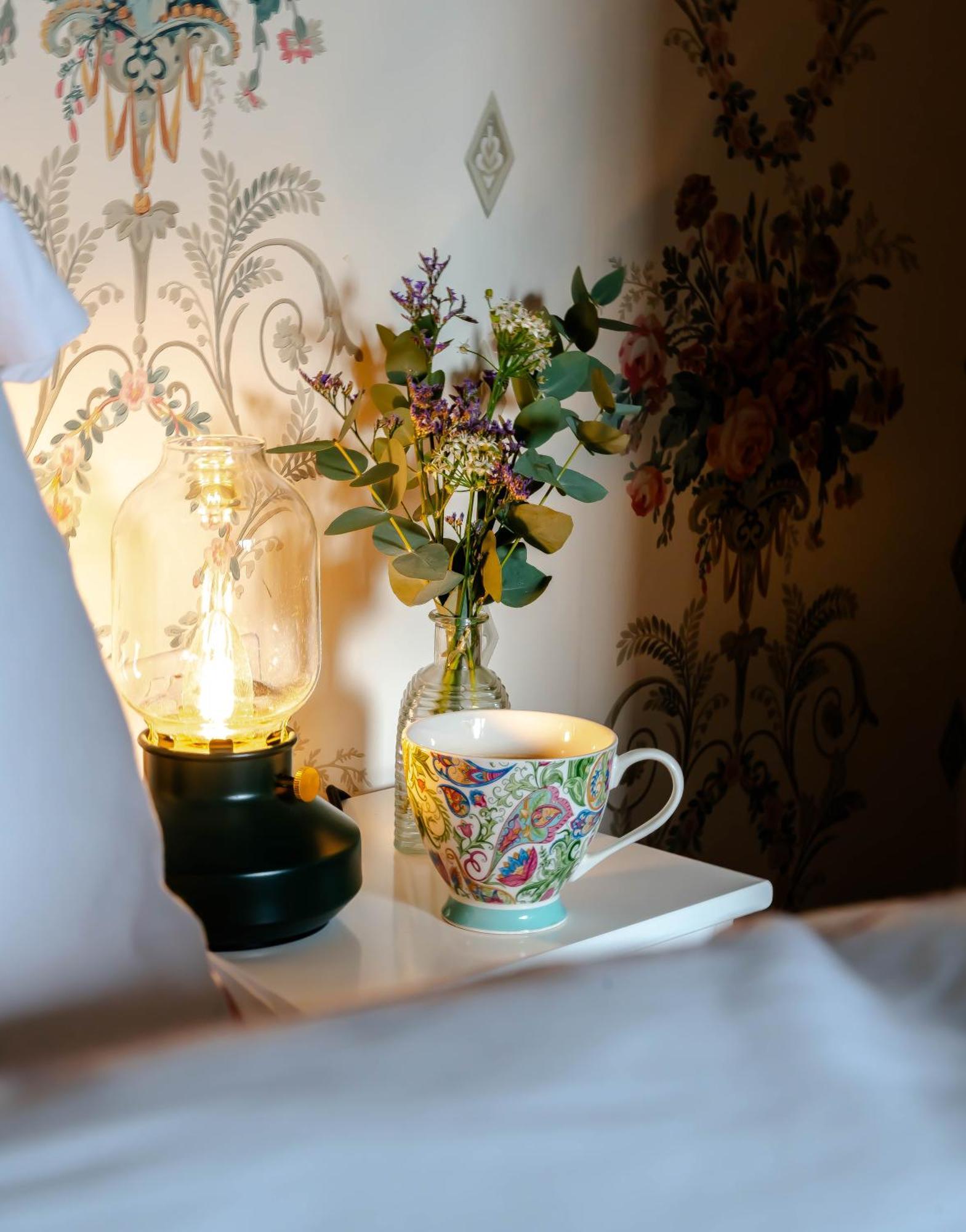 Anne Boleyn'S Escape Hotel Deal Eksteriør billede