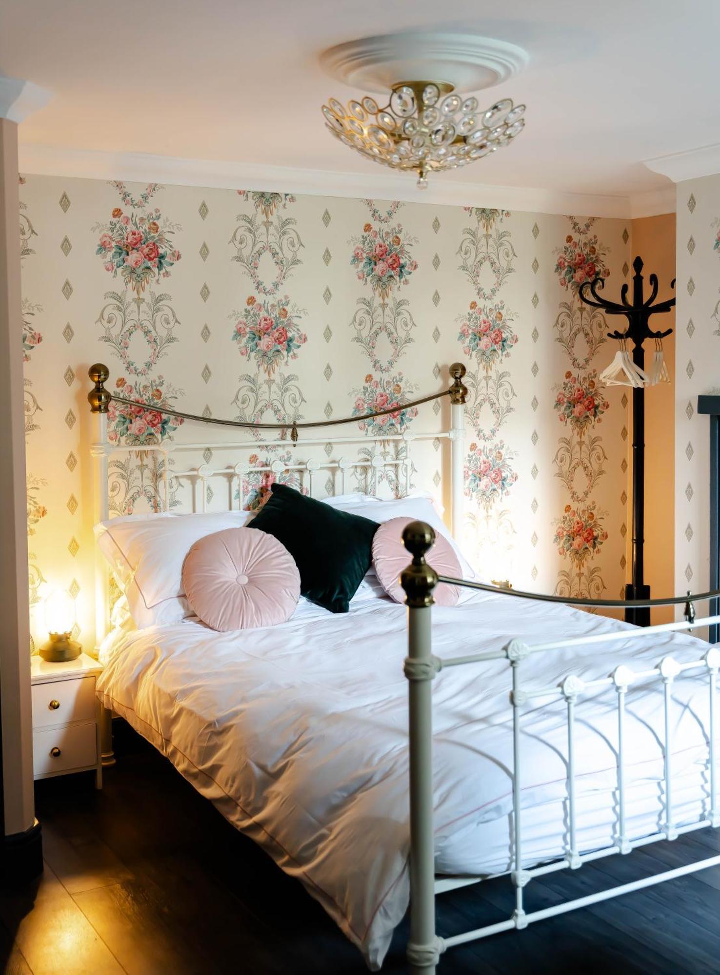 Anne Boleyn'S Escape Hotel Deal Eksteriør billede